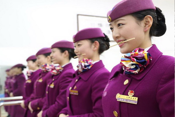 2019年四川旅游航空专修学院招生简章，昆明职高