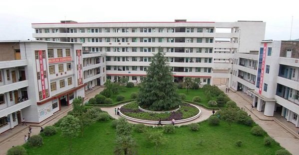 学校
